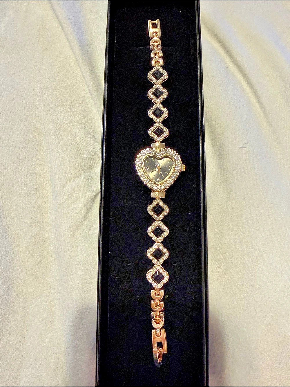 Heart Link Bracelet in Gold & Silver Like New